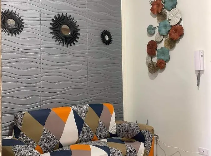 Staycation Shore 2 Moa Pasay *